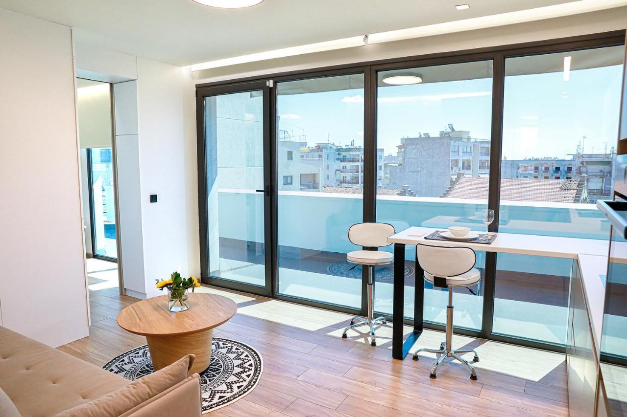 The First Key Luxury & Small Apartment In The Center Of Xanthi Extérieur photo